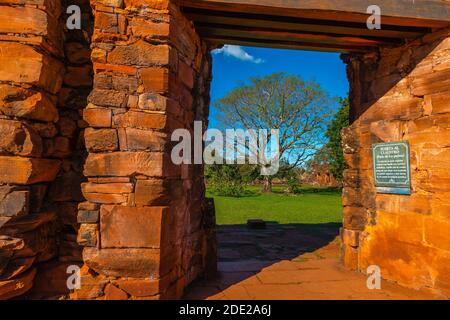 Rovine della missione gesuita San Ignacio Mini, patrimonio dell'umanità dell'UNESCO, San Ignacio, Departamento Misiones, Argentina, America Latina Foto Stock