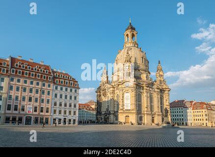 Piazza Neumarkt vuota di fronte alla Frauenkirche Dresden durante la crisi di Corona, Sassonia, Germania Foto Stock