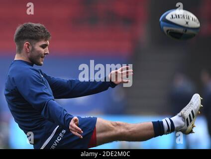 Ashton Gate Stadium, Bristol, Regno Unito. 28 Nov 2020. Premiership Rugby Union, Bristol Bears Versus Worcester Warriors; Harry Randall di Bristol Bears riscalda Credit: Action Plus Sports/Alamy Live News Foto Stock