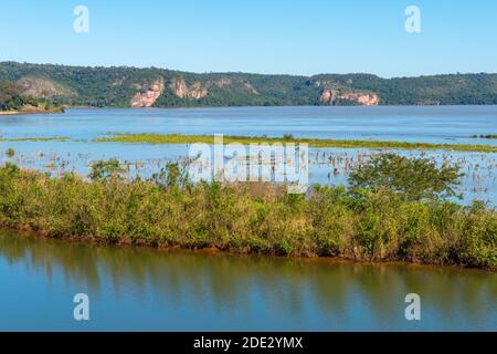 Fiume Paraná con Playa del Sol, San Ignacio, departimento Misiones, Argentina, America Latina Foto Stock