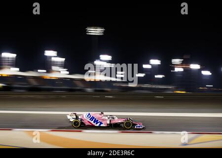 Sakhir, Bahrein. 28 Nov 2020. 11 PEREZ Sergio (mex), Racing Point F1 RP20, azione durante il Gran Premio del Golfo Air Bahrain di Formula 1 2020, dal 27 al 29 novembre 2020 sul circuito Internazionale del Bahrain, a Sakhir, Bahrain - Foto Florent Gooden / DPPI / LM Credit: Gruppo editoriale LiveMedia/Alamy Live News Foto Stock