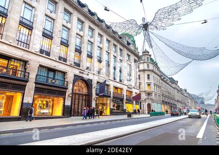 28 novembre 2020 - Londra, Regno Unito, weekend del Black Friday, area commerciale vuota di Regent Street e negozi chiusi durante il blocco del coronavirus Foto Stock