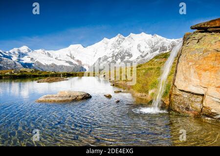 Allalinhorn, 4027m, Alphubel, 4206m, Taeschhorn, 4491m, Dom, 4545m, Vallese, Svizzera, Taeschhorn Foto Stock