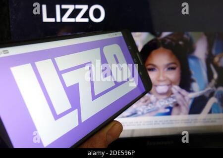 KONSKIE, POLONIA - 11 gennaio 2020: Logo Lizzo visualizzato sul telefono cellulare Foto Stock