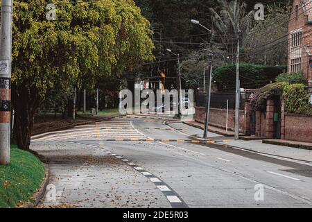 La Merced quartiere Bogotá Colombia, è un quartiere con case omogenee in stile Tudor, costruito negli anni 30, 28 novembre 2020 Foto Stock