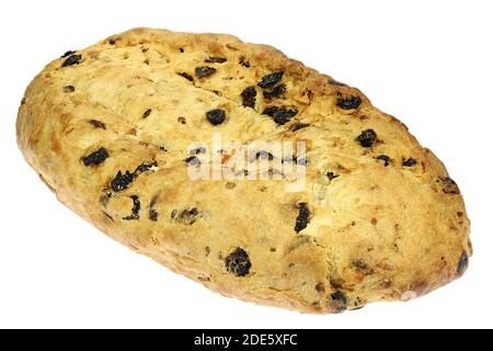 Stollen di Natale sassone tradizionale appena sfornato ancora senza zucchero in polvere finitura isolata su sfondo bianco Foto Stock