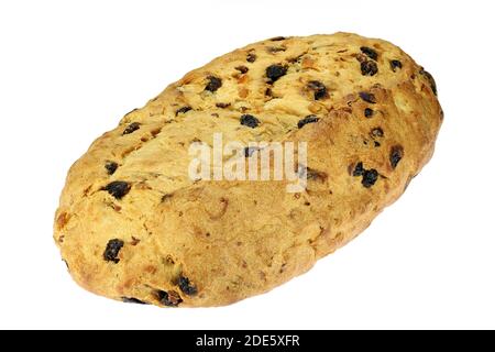 Stollen di Natale sassone tradizionale appena sfornato ancora senza zucchero in polvere finitura isolata su sfondo bianco Foto Stock