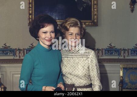 Rosalynn carter e Betty Ford al carter Inauguration ca. 20 gennaio 1977 Foto Stock