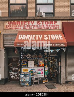 Un negozio ad angolo a Tribeca, Manhattan, New York City Foto Stock
