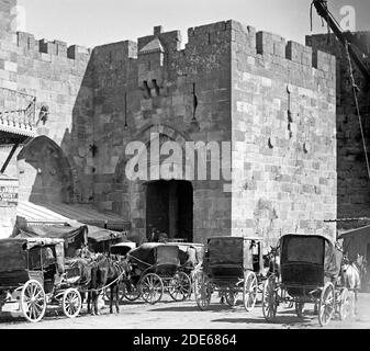 Didascalia originale: Porta Jaffa - posizione: Gerusalemme ca. 1898-1946 Foto Stock