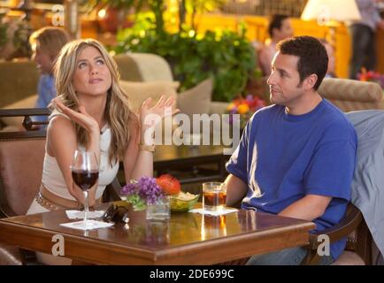 BASTA ANDARE CON ESSO 2011 Sony Pictures con il rilascio di film Jennifer Aniston e Adam Sandler Foto Stock