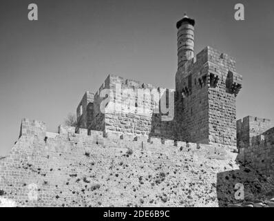 Didascalia originale: Cittadella e Torre di Davide - posizione: Gerusalemme ca. 1898-1946 Foto Stock