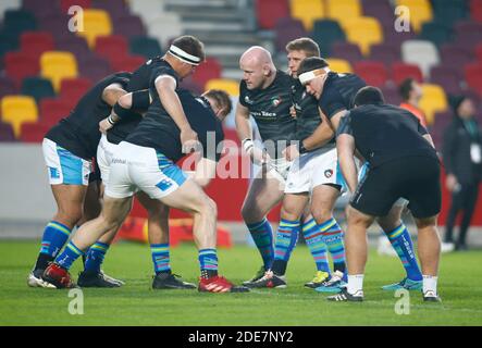 BRENTFORD, INGHILTERRA - NOVEMBRE 29: Dan Cole of Leicester Tigers (Bald Head) durante la premiership Gallagher tra London Irish e Leicester Tigers al Brentford Community Stadium, Brentford, Regno Unito il 29 Novembre 2020 Credit: Action Foto Sport/Alamy Live News Foto Stock