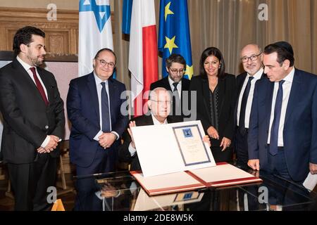 Anne Hidalgo, Sindaco di Parigi, riceve il Presidente dello Stato d'Israele Reuven Rivlin al Municipio di Parigi alla presenza di Francis Kalifat, presidente del CRIF, Joel Mergui, presidente del Concistoro di Parigi e Ariel Goldmann, presidente dei Fondi sociali unificati ebraici, Parigi, Francia, 24 gennaio 2019. Foto di Daniel Derajinski/ABACAPRESS.COM Foto Stock