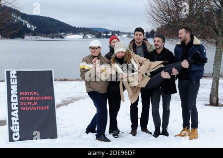 I membri della giuria 'Zombie zombie' del gruppo musicale Etienne Jaumet, Dr Schonberg e Neman Herman Dune aka Cosmic Neman, Julie Ferrier, Vincent Mariette e Sebastien Marnier partecipano alla fotocellula durante il 26° Festival del Cinema Gerardmer a Gerardmer, Francia, il 02 febbraio 2019. Foto di Aurore Marechal/ABACAPRESS.COM Foto Stock