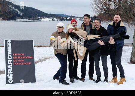 I membri della giuria 'Zombie zombie' del gruppo musicale Etienne Jaumet, Dr Schonberg e Neman Herman Dune aka Cosmic Neman, Julie Ferrier, Vincent Mariette e Sebastien Marnier partecipano alla fotocellula durante il 26° Festival del Cinema Gerardmer a Gerardmer, Francia, il 02 febbraio 2019. Foto di Aurore Marechal/ABACAPRESS.COM Foto Stock