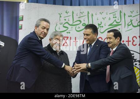 FLN Presidential Alliance, Mouad Bouchareb, Segretario Generale del Rally democratico Nazionale (RND), Ahmed Ouyahia, Presidente del movimento popolare Algerino (MPA), Amara Benyoes, E il presidente del Tadjamoue Amel El Djazair (TAJ), Amar Ghoul, si è riunito alla sede del partito del fronte nazionale di liberazione (FLN) ad Algeri, Algeria il 02 febbraio 2019, ha annunciato che il presidente della Repubblica, Abdelaziz Bouteflika, sarà il loro candidato alle elezioni presidenziali del 18 aprile. Foto di Ammi Louiza/ABACAPRESS.COM Foto Stock