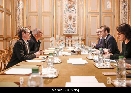 Il presidente francese Emmanuel Macron (R), il ministro francese dell'Agricoltura Didier Guillaume e il presidente del coordinamento rurale Bernard Lannes (2L) intervengo durante una riunione di coordinamento rurale tenutasi il 11 febbraio 2019 al Palazzo Elysee a Parigi. Foto di Hamilton/pool/ABACAPRESS.COM Foto Stock