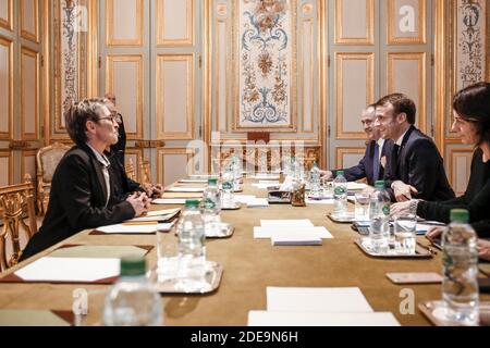 Il presidente francese Emmanuel Macron (R), il ministro francese dell'Agricoltura Didier Guillaume e il presidente del coordinamento rurale Bernard Lannes (2L) intervengo durante una riunione di coordinamento rurale tenutasi il 11 febbraio 2019 al Palazzo Elysee a Parigi. Foto di Hamilton/pool/ABACAPRESS.COM Foto Stock