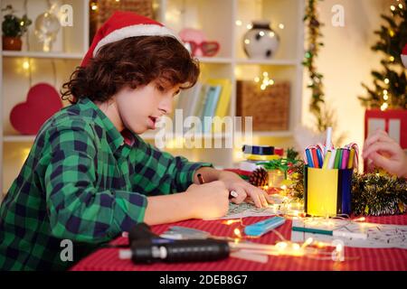 Disegno di ragazzo di talento Foto Stock