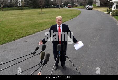 il Presidente DEGLI STATI UNITI Donald Trump risponde alle domande dei giornalisti prima di lasciare la Casa Bianca, mercoledì 20 marzo 2019. Foto di Olivier Douliery/ABACAPRESS.COM Foto Stock