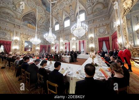 Il Presidente della Repubblica Sergio Mattarella con il Presidente della Repubblica popolare Cinese Xi Jinping in occasione del Pranzo di Stato(Foto di Paolo Giandotti - Ufficio per la Stampa e la comunicazione della Presidenza della Repubblica) Foto Stock