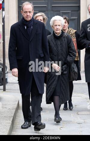 Il conte di Parigi, il principe Jean d'Orléans e la duchessa di Montpensier partecipano alla Messa ' Messe pour le repos de l'ame ' per il conte di Parigi, il principe Henri d'Orleans, presieduta da Chanoine Gilles Annequin alla chiesa di Saint Germain l'Auxerrois il 23 marzo 2910 a Parigi, Francia.Conte di Parigi, Il principe Henri di Orleans è morto alle 85 del 21 gennaio 2019. Foto di David Niviere/ABACAPRESS.COM Foto Stock