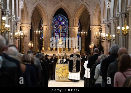 Messa ' Messe pour le repos de l'ame ' per il conte di Parigi, il principe Henri d'Orleans precidato da Chanoine Gilles Annequin alla chiesa di Saint Germain l'Auxerrois il 23 marzo 2910 a Parigi, Francia.Conte di Parigi, il principe Henri di Orleans è morto alle 85 il 21 gennaio 2019. Foto di David Niviere/ABACAPRESS.COM Foto Stock