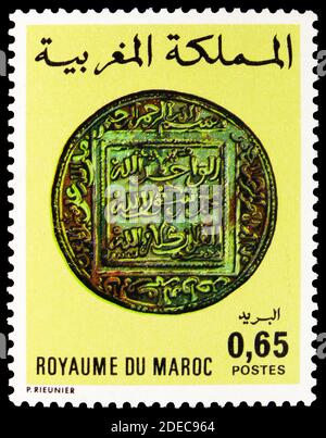 MOSCA, RUSSIA - 17 OTTOBRE 2020: Francobollo stampato in Marocco mostra Sabta Coin 13 ° / 14 secoli, monete marocchine (1st.Series) serie, circa 197 Foto Stock