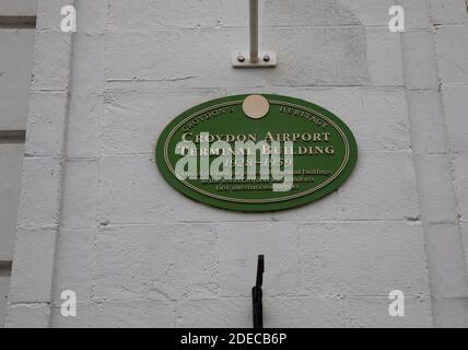 Croydon Airport Terminal Building Heritage Green Wall segno in Purley Way, Croydon, Surrey Foto Stock