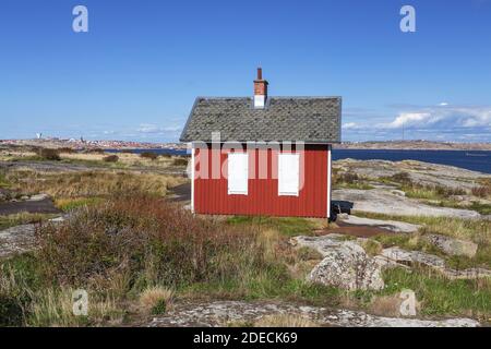 Geografia / viaggio, Svezia, Bohuslaen, Smoegen, casa solitaria sull'isola di Halloe, Vaestra Goetalands la, Additional-Rights-Clearance-Info-Not-Available Foto Stock