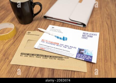 Poole, Regno Unito. Lunedì 30 novembre 2020. Il governo britannico invia una lettera a tutte le imprese in merito alla Brexit e ai cambiamenti della legge. Lettera firmata da Rt Hon Alok Sharma MP, Segretario di Stato per le imprese. Credit: Thomas Faull/Alamy Live News Foto Stock