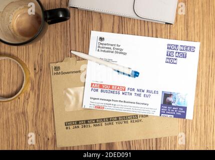 Poole, Regno Unito. Lunedì 30 novembre 2020. Il governo britannico invia una lettera a tutte le imprese in merito alla Brexit e ai cambiamenti della legge. Lettera firmata da Rt Hon Alok Sharma MP, Segretario di Stato per le imprese. Credit: Thomas Faull/Alamy Live News Foto Stock