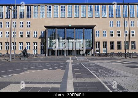 COLONIA, GERMANIA - 21 SETTEMBRE 2020: Edificio principale dell'Università di Colonia, Germania. Fondata nel 1388, l'università è una delle più antiche educative Foto Stock