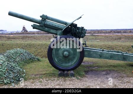 Vista dell'howitzer sovietico durante la seconda guerra mondiale M-30 Foto Stock