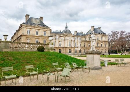 Il Senato del Jardin du Luxembourg (giardini di Lussemburgo) a Parigi, Francia Foto Stock