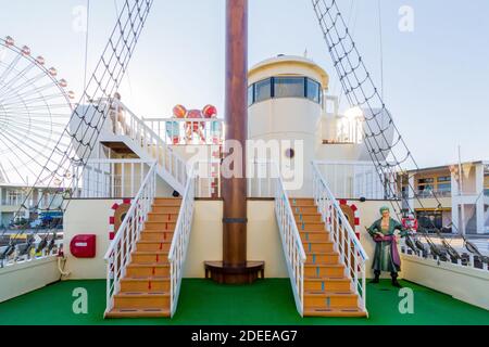 La Thousand Sunny Boat si diffuse nel manga monopezzo di Laguna Ten Bosch a Gamagori, Aichi, Giappone Foto Stock