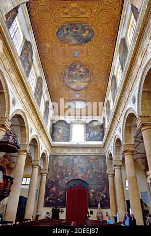 interno della basilica cattedrale di s.. Agata v. m. XVII secolo - 3 maggio 2018 Gallipoli Salento Italia Foto Stock