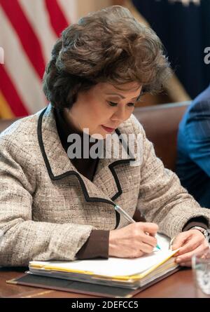 4 aprile 2019 - Washington, DC, Stati Uniti: Il Segretario dei Trasporti degli Stati Uniti Elaine Chao partecipa alla White House Opportunity and Revitalization Council Meeting alla Casa Bianca. Foto di Chris Kleponis / Polaris/pool/ABACAPRESS.COM Foto Stock