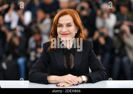 Isabelle Huppert partecipa alla fotocellula per 'Frankie' durante il 72esimo Festival annuale di Cannes il 21 maggio 2019 a Cannes, Francia. Foto di Lionel Hahn/ABACAPRESS.COM Foto Stock