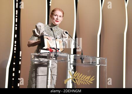 Emily Beecham riceve il premio migliore attrice per il suo ruolo in Little Joe alla cerimonia di chiusura durante il 72esimo Festival annuale del Cinema di Cannes il 25 maggio 2019 a Cannes, Francia. Foto di David Niviere/ABACAPRESS.COM Foto Stock