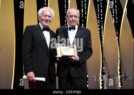 Jean-Pierre Dardenne e Luc Dardenne ricevono il premio come miglior regista per il loro film le Jeune Ahmed alla cerimonia di chiusura durante il 72esimo Festival annuale del Cinema di Cannes il 25 maggio 2019 a Cannes, Francia. Foto di David Niviere/ABACAPRESS.COM Foto Stock