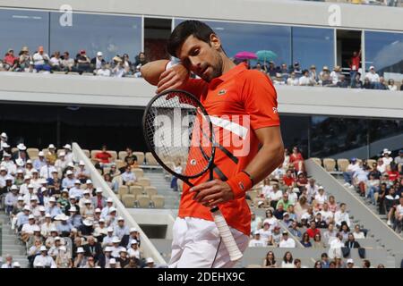 La Serbia Novak Djokovic ha suonato nel primo round del BNP Paribas Tennis French Open 2019, presso lo stadio Roland-Garros, Parigi, Francia, il 27 maggio 2019. Foto di Henri Szwarc/ABACAPRESS.COM Foto Stock