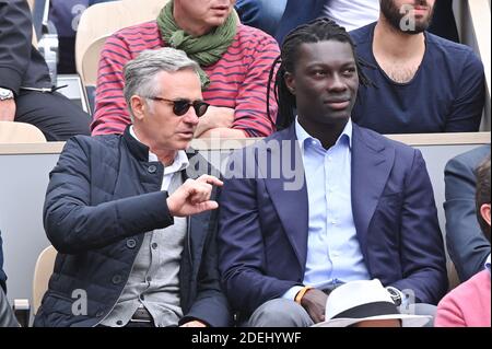 Bafetimbi Gomis partecipa al 2019 French Tennis Open - terzo giorno al Roland Garros il 28 maggio 2019 a Parigi, Francia. Foto di Laurent Zabulon/ABACAPRESS.COM Foto Stock