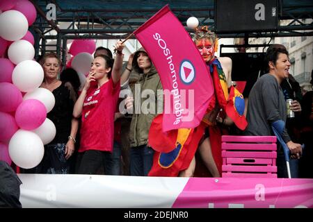 Gli attivisti prendono parte all'edizione locale della marcia di visibilità omosessuale, bisessuale e transgender nella città francese orientale di Lione il 15 giugno 2019. Foto di Mathis Boussuge/ABACAPRESS.COM Foto Stock