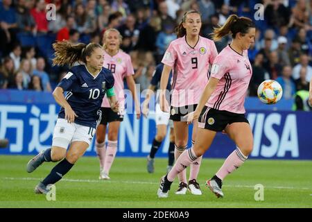 Rachel Corsie della Scozia durante la Coppa del mondo di calcio FIFA 2019 Gruppo D, Scozia contro Argentina allo stadio Parc des Princes di Parigi, Francia, il 19 giugno 2019. La Scozia e l'Argentina hanno disegnato 3-3. Foto di Henri Szwarc/ABACAPRESS.COM Foto Stock