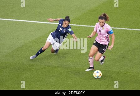 Sole JAIMES (ARG) , Rachel CORSIE(SCO)in azione durante la partita della Coppa del mondo delle Donne FIFA 2019 gruppo D tra Scozia e Argentina, allo stadio Parc Des Princes il 19 giugno 2019 a Parigi, Francia. Foto di Loic Baratoux/ABACAPRESS.COM Foto Stock