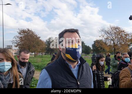 ROMA, MATTEO SALVINI VISITA IL PARCO DI CENTOCELLE Foto Stock