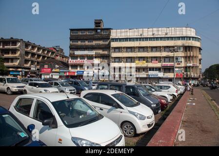 Goa/ India 09 Novembre 2020 Vista del taxi stand a. Mapusa città di Goa Foto Stock