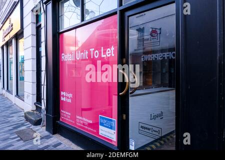 Londra UK, dicembre 01 2020, i negozi Empty Retail High Street si chiudono a causa di fallire aziendali Covid-19 Foto Stock